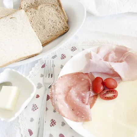 Vistazzurra ベッド・アンド・ブレックファスト 4*