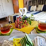 Vistazzurra Bed & Breakfast