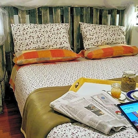 Vistazzurra Bed & Breakfast