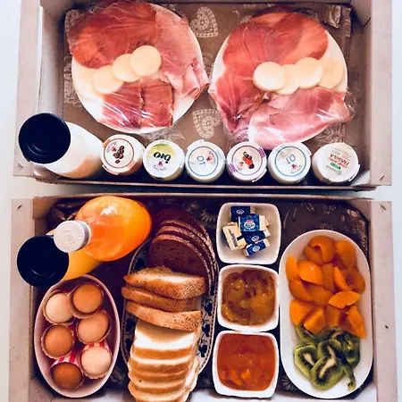 Vistazzurra Bed & Breakfast 4*